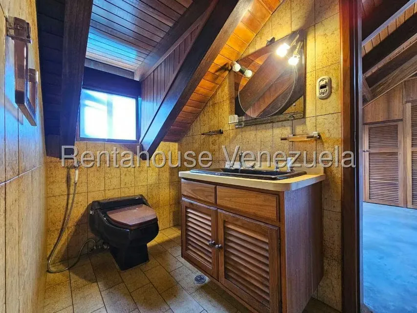Casa (Duplex) en Venta en Lomas de La Lagunita, Distrito Metropolitano - 49