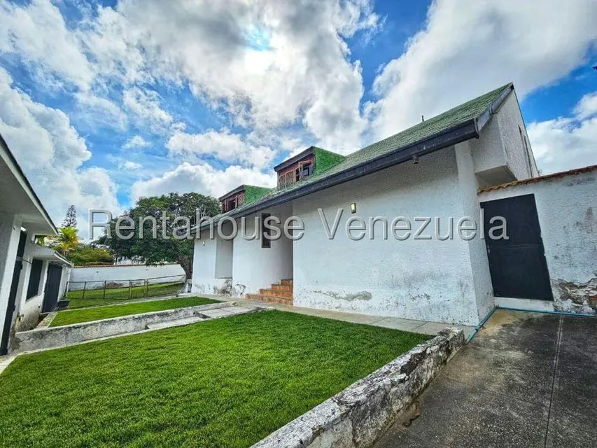 Casa (Duplex) en Venta en Lomas de La Lagunita, Distrito Metropolitano - 9