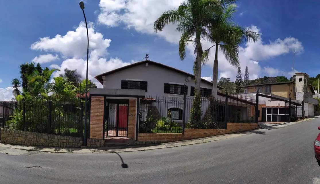 Casa (1 Nivel) en Venta en La Lagunita Country Club, Distrito Metropolitano - 2