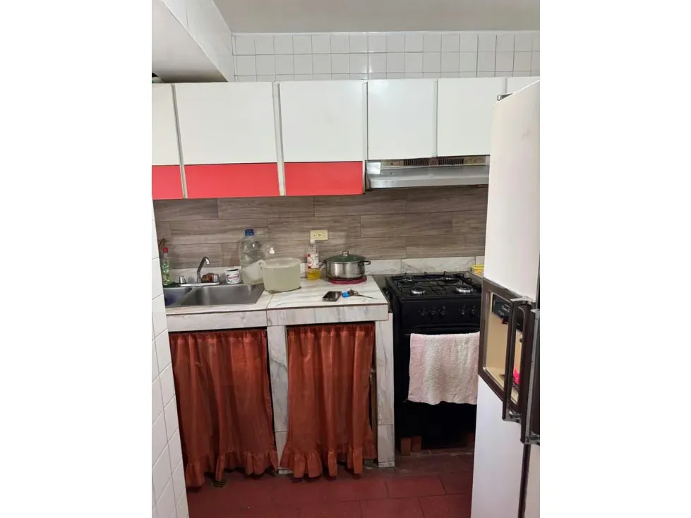 Se Vende Apto-117-4H+3B+1P+1M+Vista-Los Chorros - 16