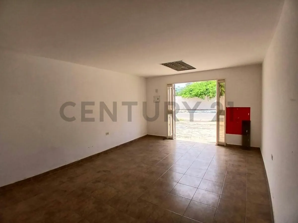Local Comercial y Depósito en Porlamar muy cerca de la Av. Llano Adentro - 7