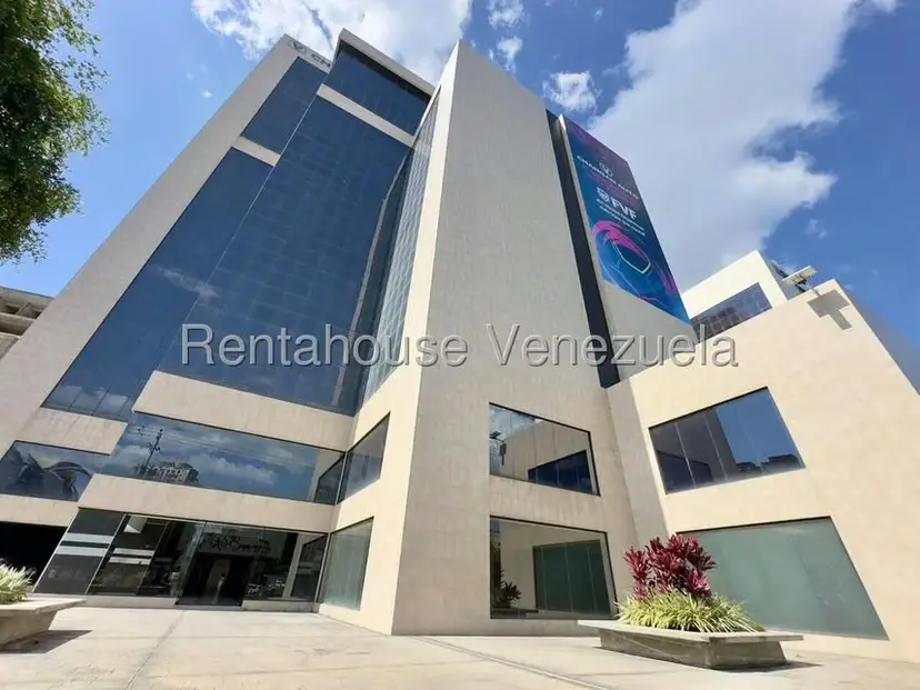 Comercial (Oficina) en Alquiler en Triangulo del Este, Lara