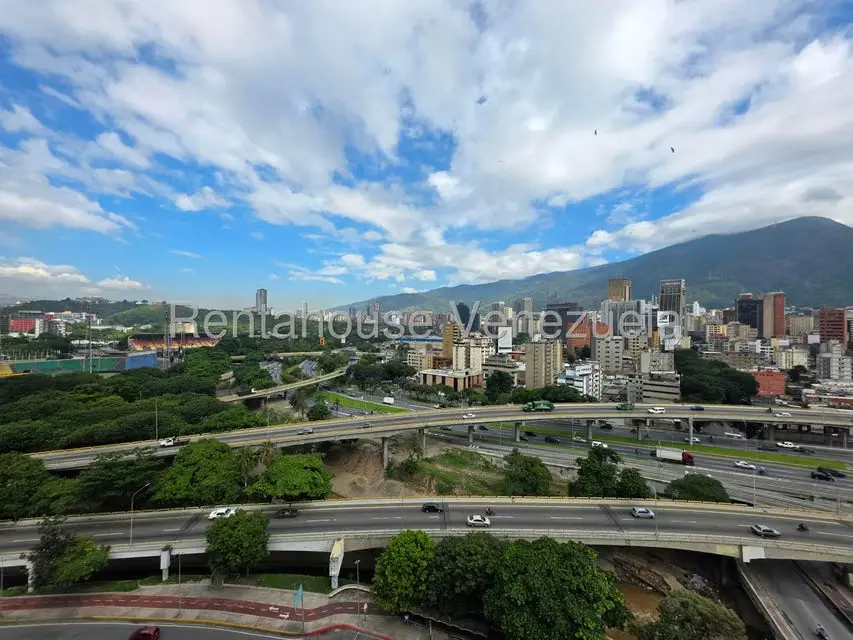 Oficina en Venta en Bello Monte, Distrito Metropolitano - 13