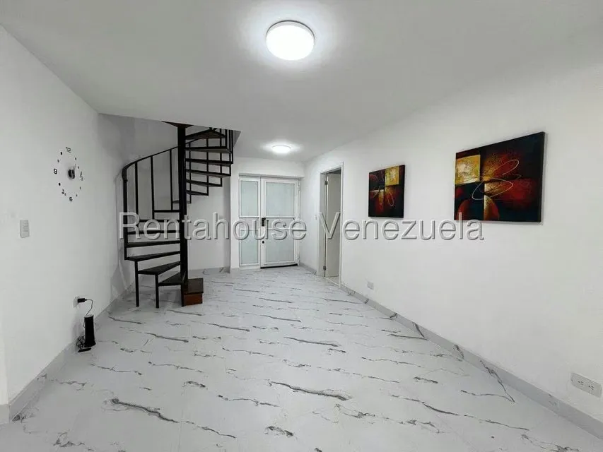 Apartamento (Duplex) en Alquiler en Sebucan, Distrito Metropolitano - 3