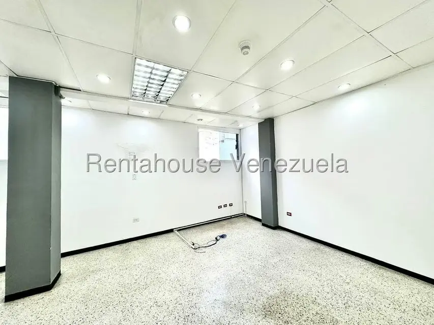 Local Comercial en Alquiler en Bello Monte, Distrito Metropolitano - 2