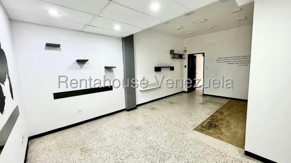 Local Comercial en Alquiler en Bello Monte, Distrito Metropolitano - 4