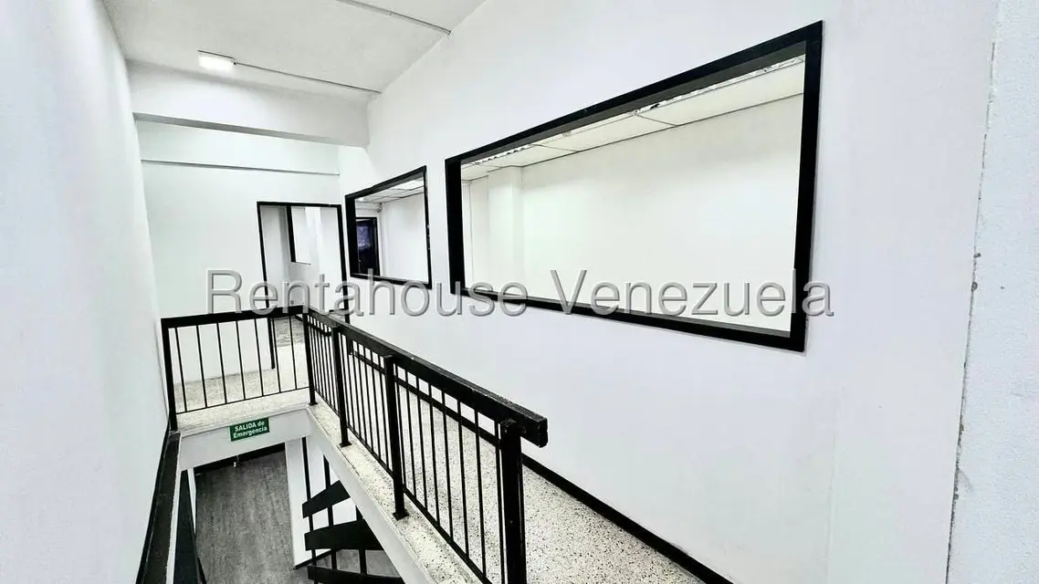 Local Comercial en Alquiler en Bello Monte, Distrito Metropolitano - 5