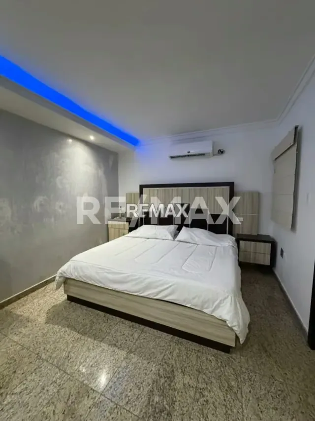 Townhouse en alquiler - 8