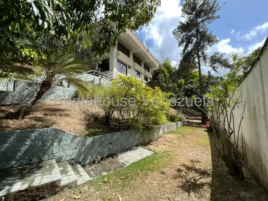 Casa (Multipes Niveles) en Venta en Macaracuay, Distrito Metropolitano - 102