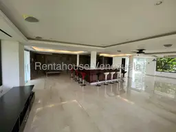 View 32