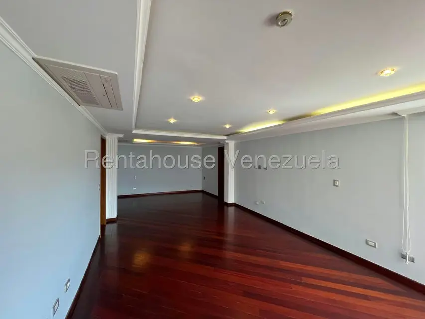 Casa (Multipes Niveles) en Venta en Macaracuay, Distrito Metropolitano - 76