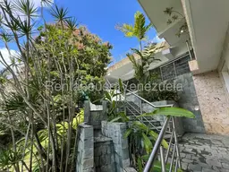 View 100