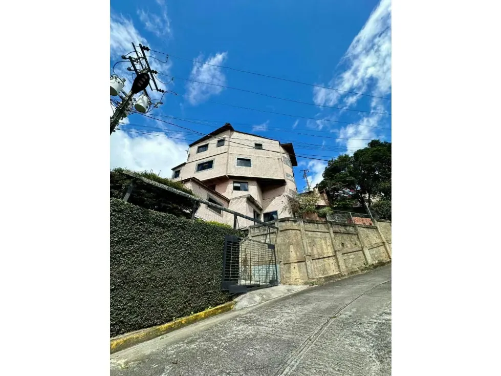 Vendo quinta 392m2 Lomas del Halcon 5345 - 2
