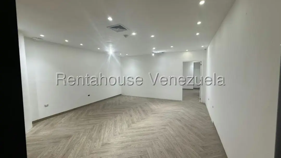 Comercial (Local Comercial) en Alquiler en La Viña, Carabobo - 4