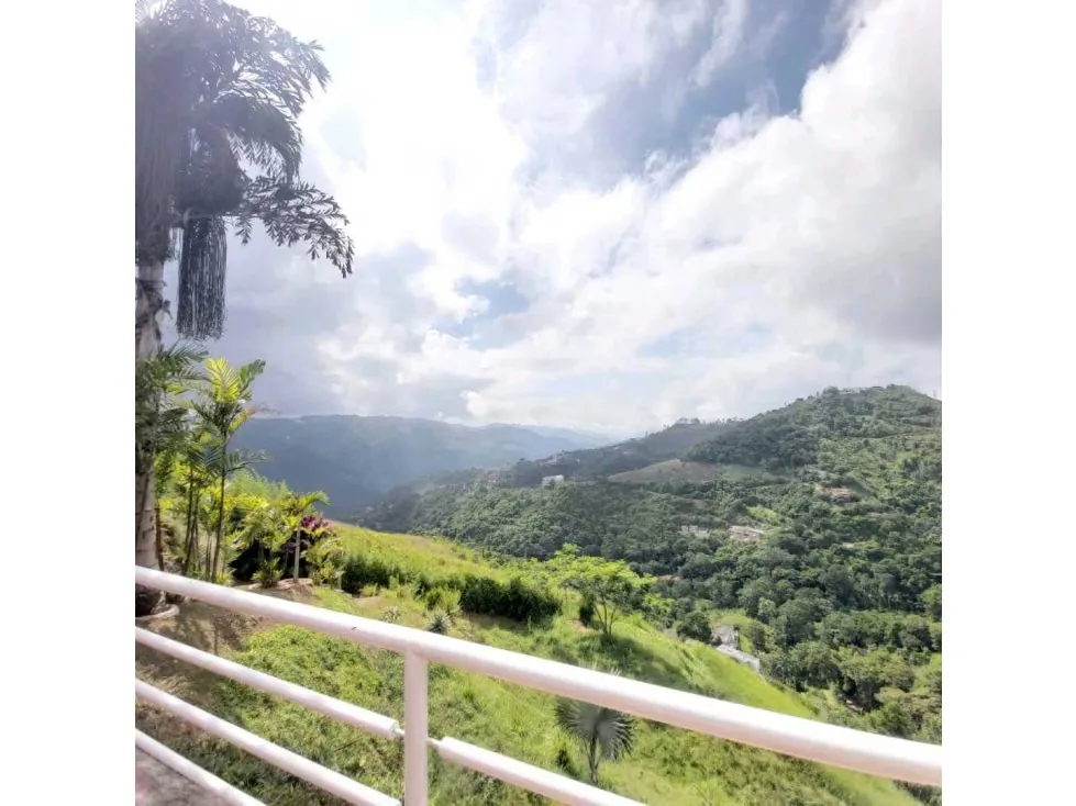 Vendo casa 480m2 Colinas de Lagunita Sur 1906 - 21