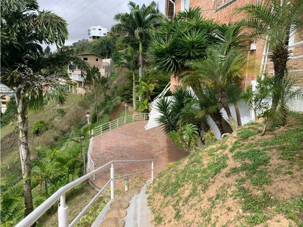 Vendo casa 480m2 Colinas de Lagunita Sur 1906 - 26