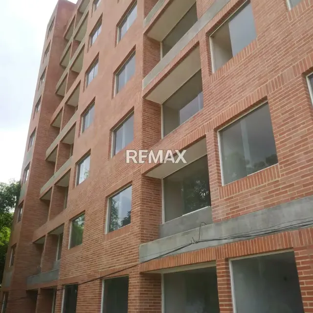 VENTA DE APARTAMENTO EN CONJUNTO RESIDENCIAL BOSQUE LOS NARANJOS – EL HATILLO - 2