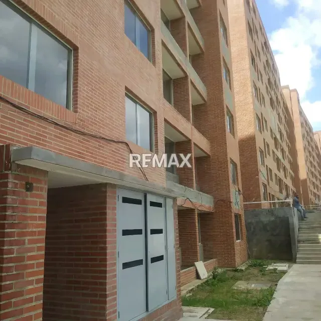 VENTA DE APARTAMENTO EN CONJUNTO RESIDENCIAL BOSQUE LOS NARANJOS – EL HATILLO - 3