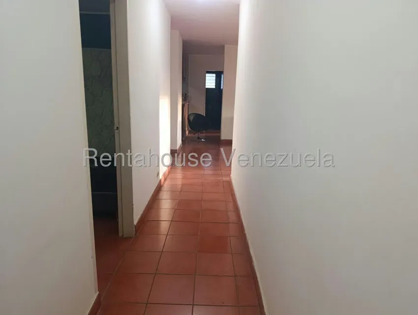 Apartamento (1 Nivel) en Alquiler en Turumo, Distrito Metropolitano - 14