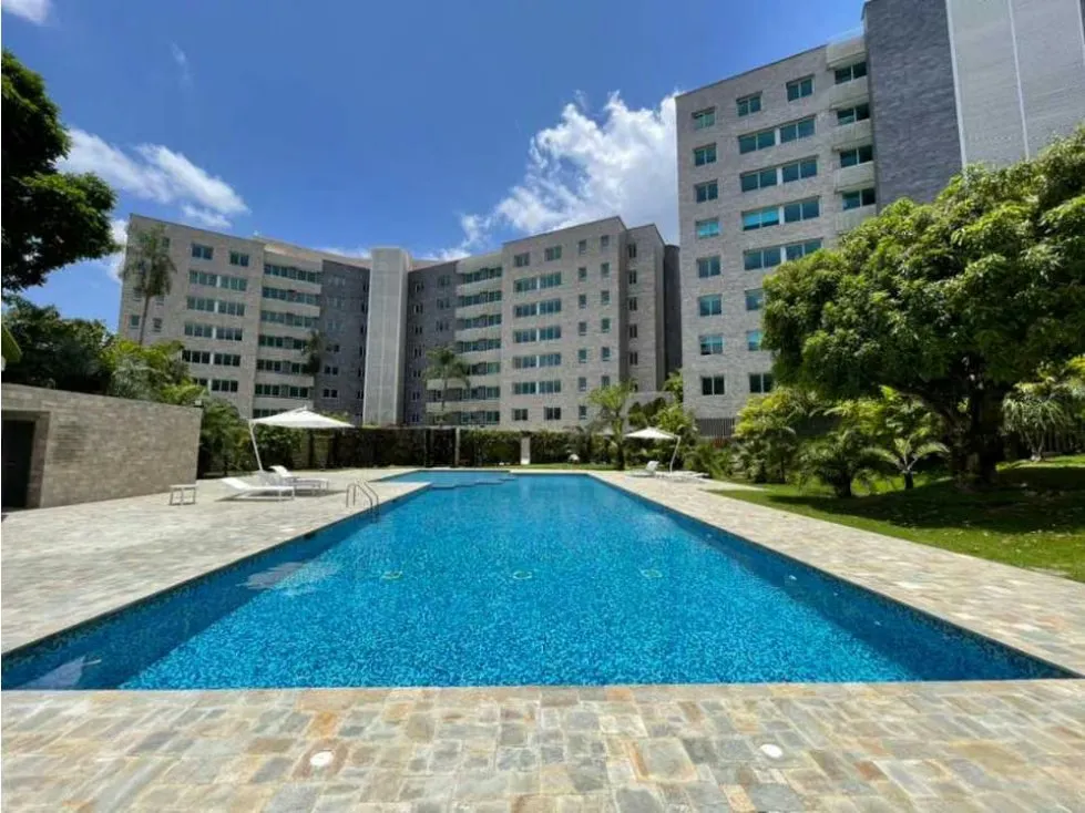 Se Vende apartamento. 360m2/6H/7B/4P. Los Chorros.