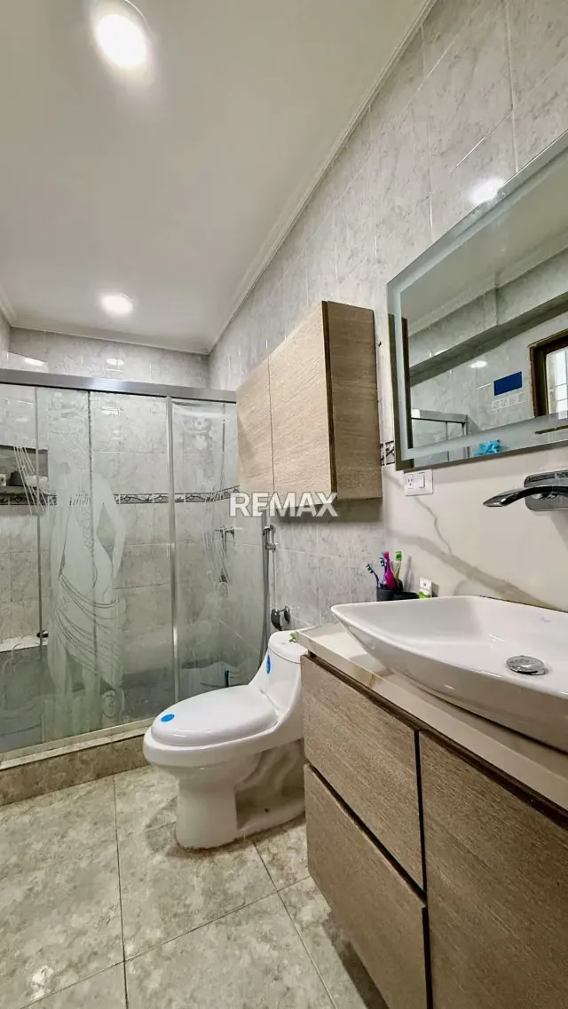 Se Alquila Apartamento en el 18 de Octubre - 5