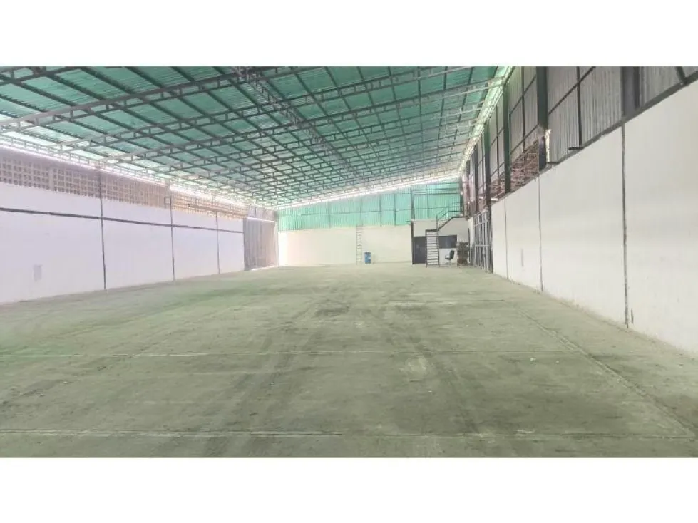 Alquiler galpón 1200 m2 Guatire 9846 - 9