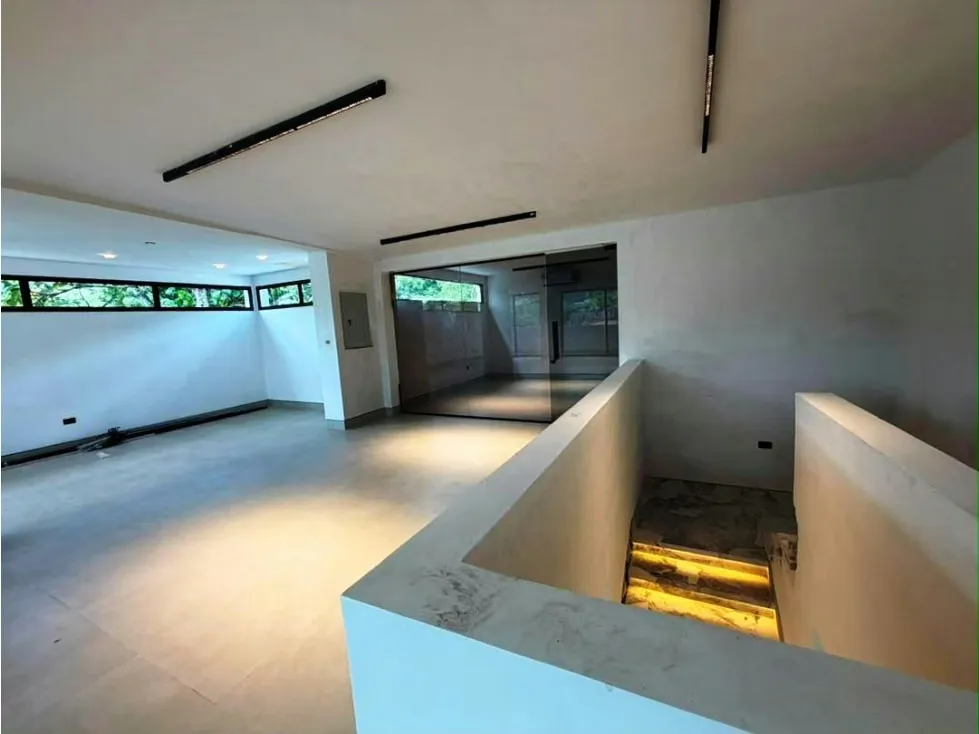 CASA COMERCIAL - SAN ROMAN - 420 Mts2