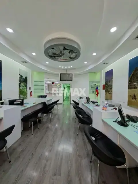 EN VENTA LOCAL COMERCIAL EN RATTAN PLAZA