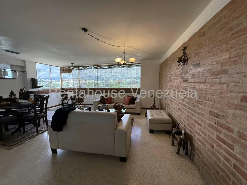 Apartamento (Duplex) en Venta en La Florida, Distrito Metropolitano - 13