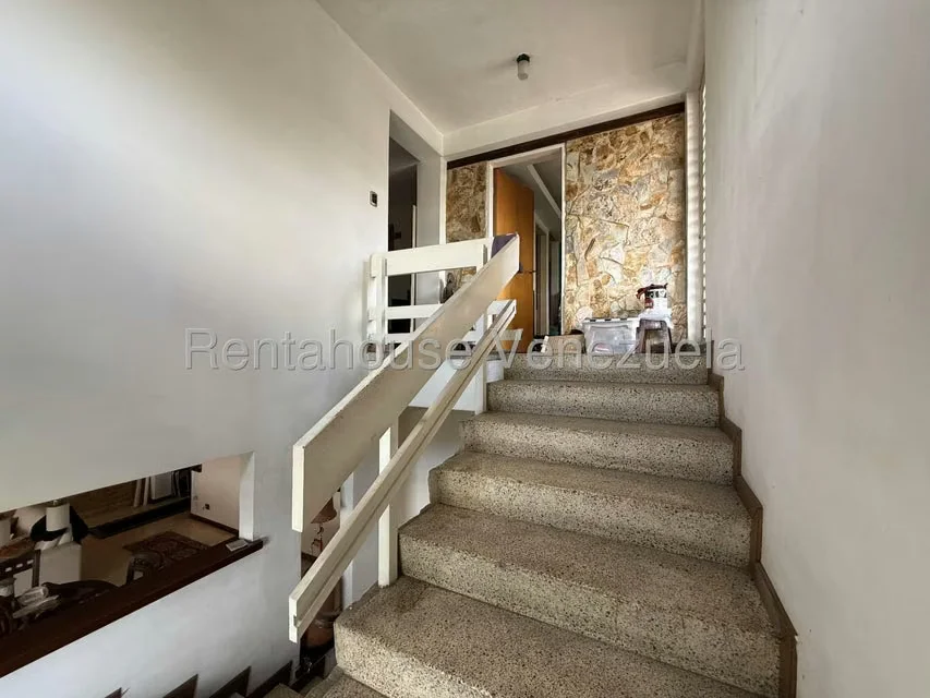 Apartamento (Duplex) en Venta en La Florida, Distrito Metropolitano - 17