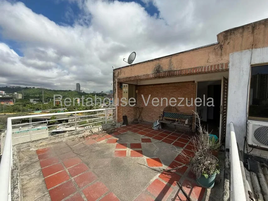Apartamento (Duplex) en Venta en La Florida, Distrito Metropolitano - 22