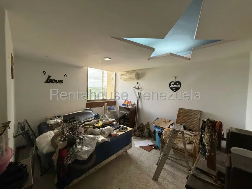 Apartamento (Duplex) en Venta en La Florida, Distrito Metropolitano - 29