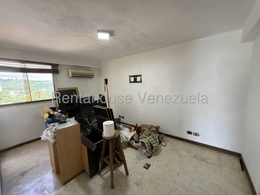 Apartamento (Duplex) en Venta en La Florida, Distrito Metropolitano - 35