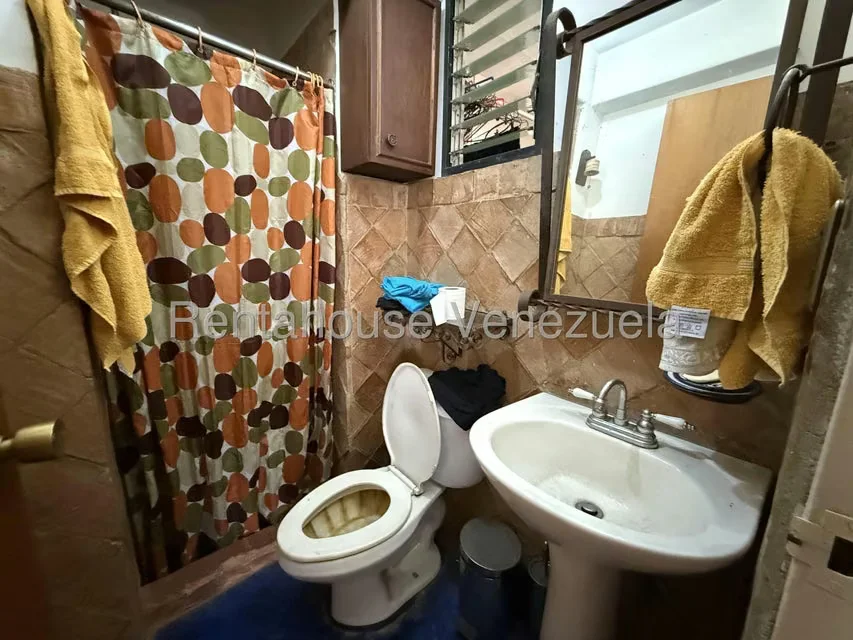 Apartamento (Duplex) en Venta en La Florida, Distrito Metropolitano - 36