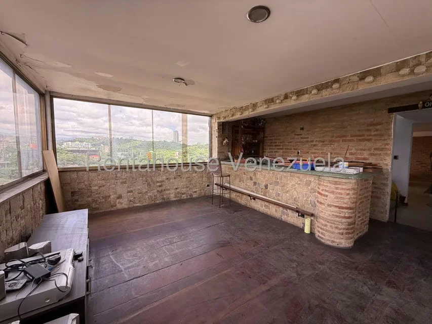 Apartamento (Duplex) en Venta en La Florida, Distrito Metropolitano - 9