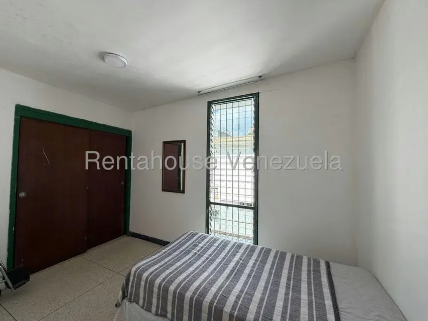 Casa (Duplex) en Venta en La Trinidad, Distrito Metropolitano - 13