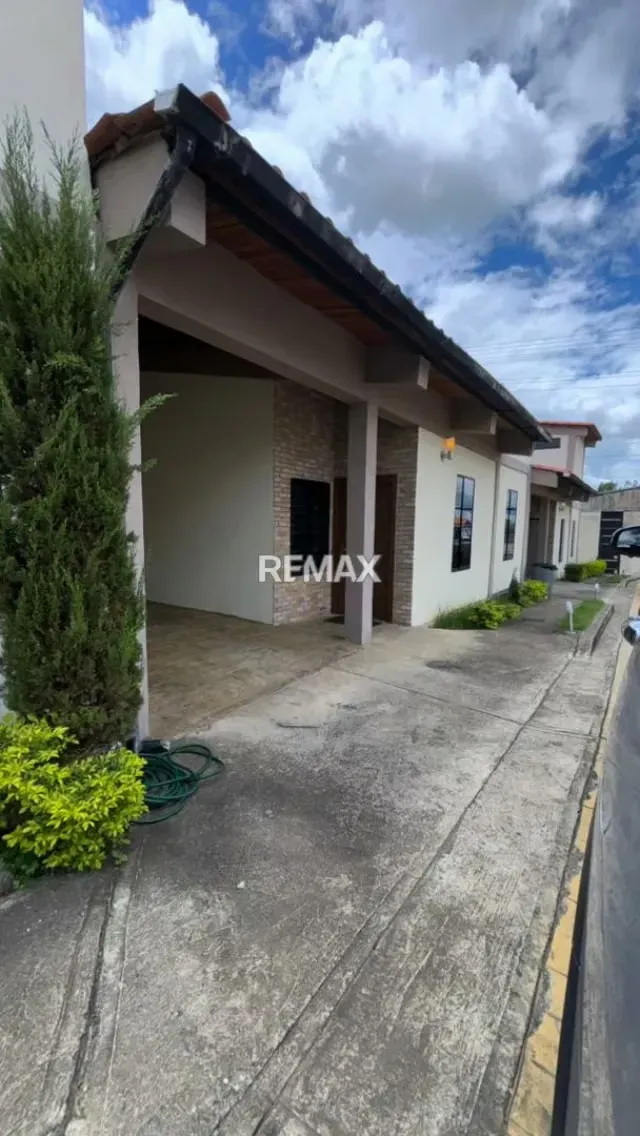 En Venta Casa ubicada en Guanare, Conjunto Residencial Curazao Village, Av. Seminario, Urb. Colinas de Curazao, Guanare, Portuguesa, Venezuela