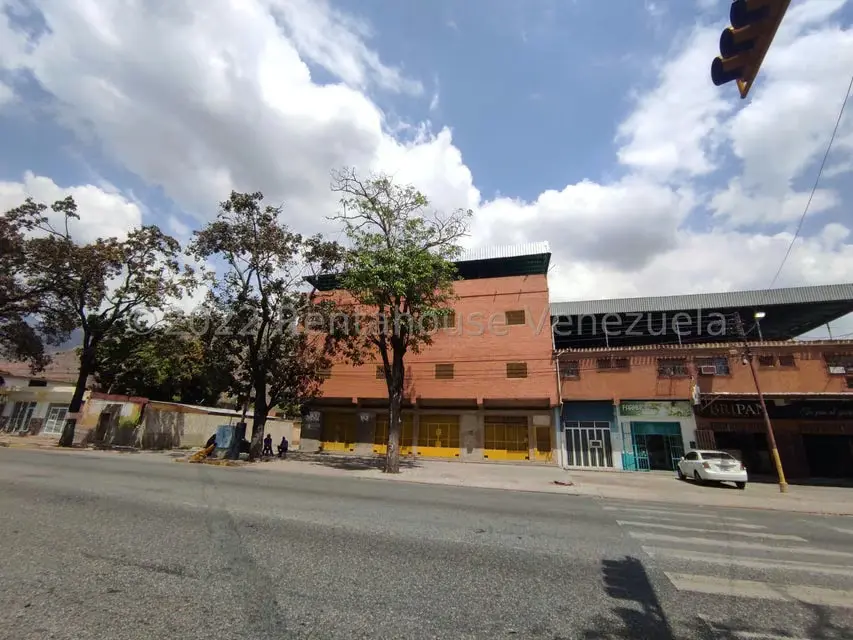 Local Comercial en Venta en Las Brisas, Aragua - 92
