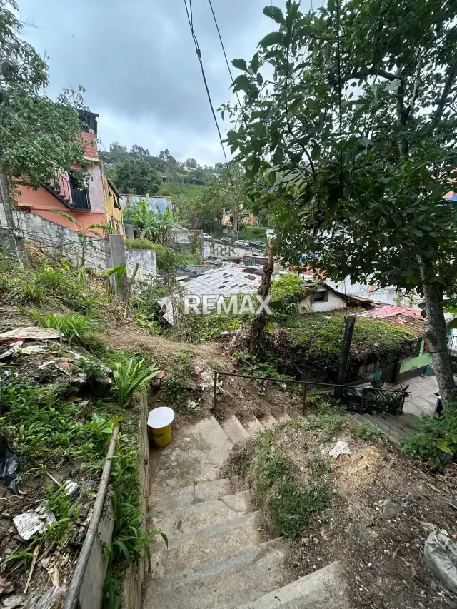 Lote De Terreno en Venta Pueblo El Hatillo - 2
