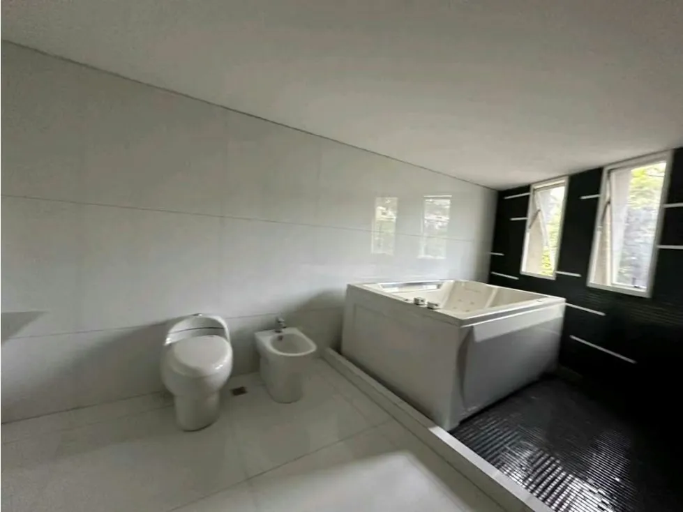 Se Vende Apartamento 135 M2 en la Urb. Los Naranjos de Las Mercedes - 9