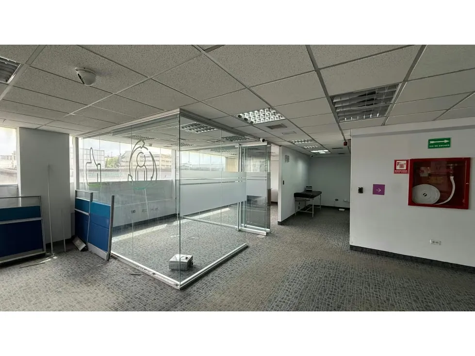 Se Alquila Oficina 1500m² Los Ruices - 9