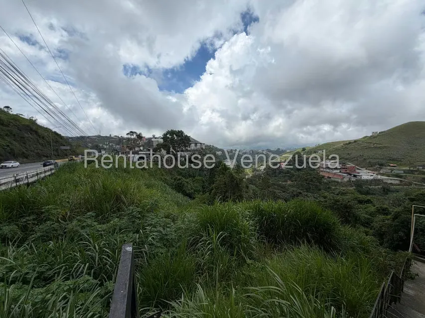 Terreno (Comercial) en Venta en Los Teques, Miranda - 3