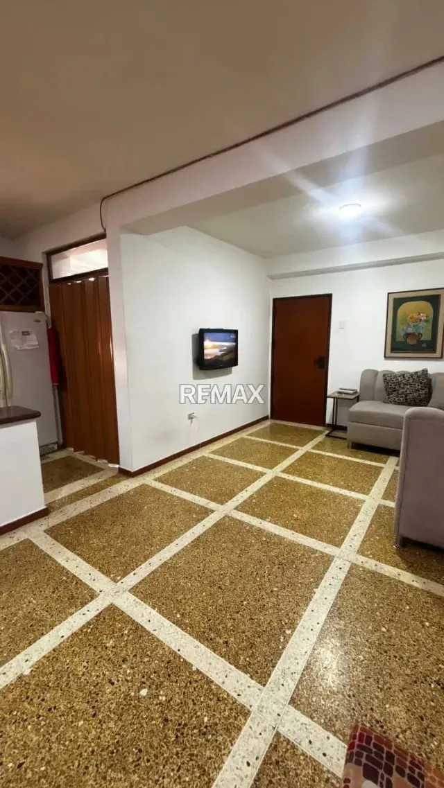 VENDO APARTAMENTO EN EDIFICIO INCARDI - 7