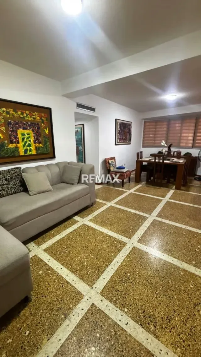 VENDO APARTAMENTO EN EDIFICIO INCARDI - 8