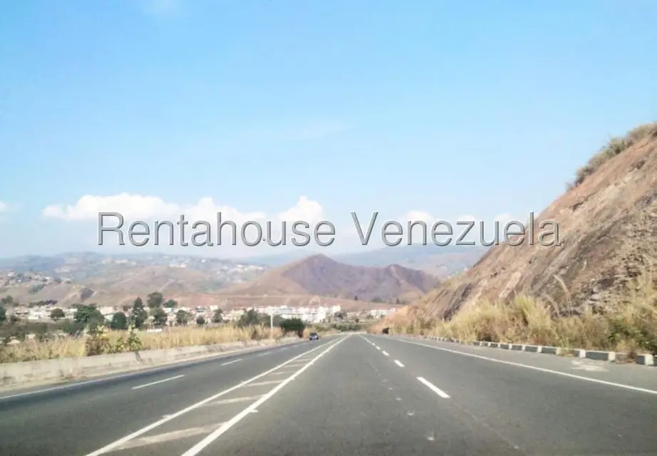 Terreno (Residencial) en Venta en Lagunetica, Miranda - 8