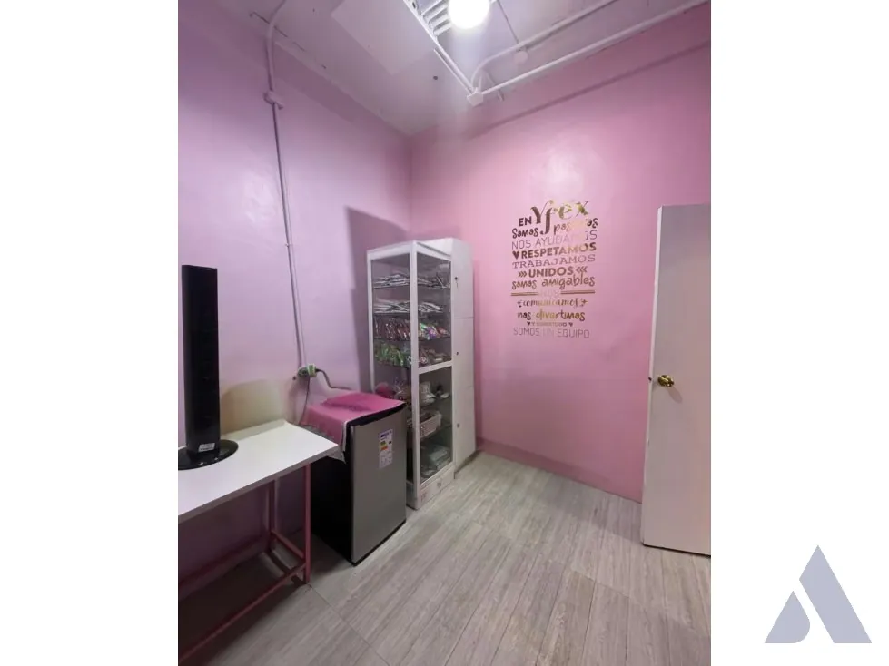 Alquilo local 68m2 CC San Ignacio 4659 - 9