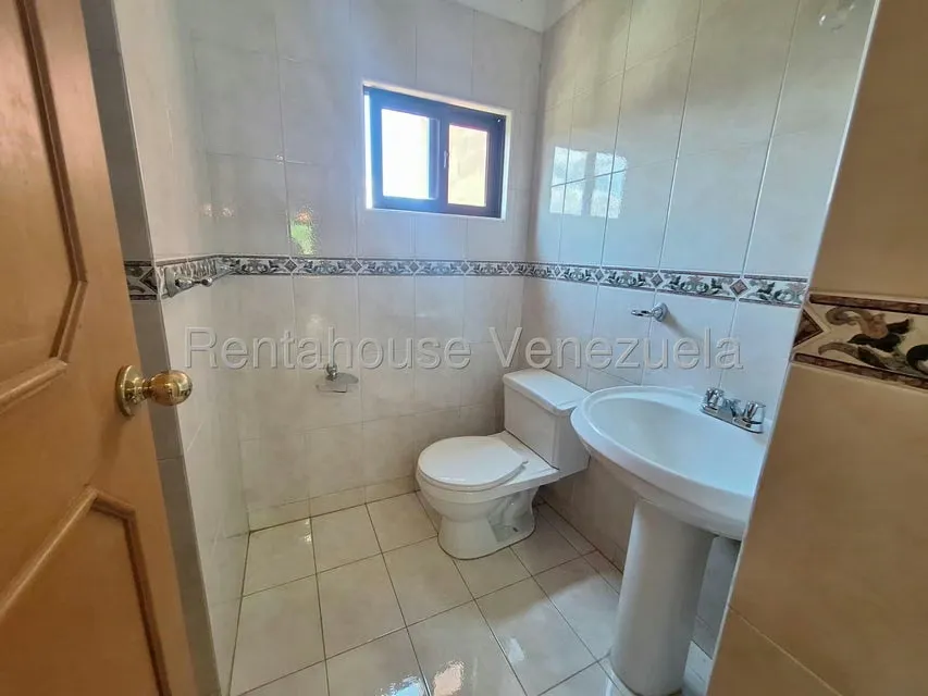Apartamento (1 Nivel) en Alquiler en La Trigaleña, Carabobo - 17