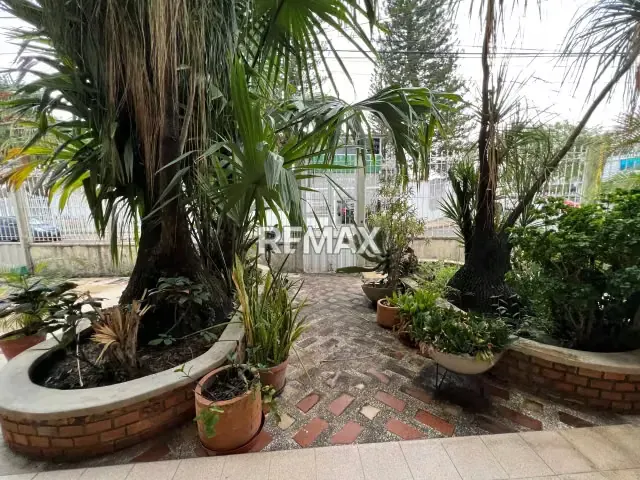 ¡Gran Oportunidad! Quinta Residencial y Comercial en Araure - 9