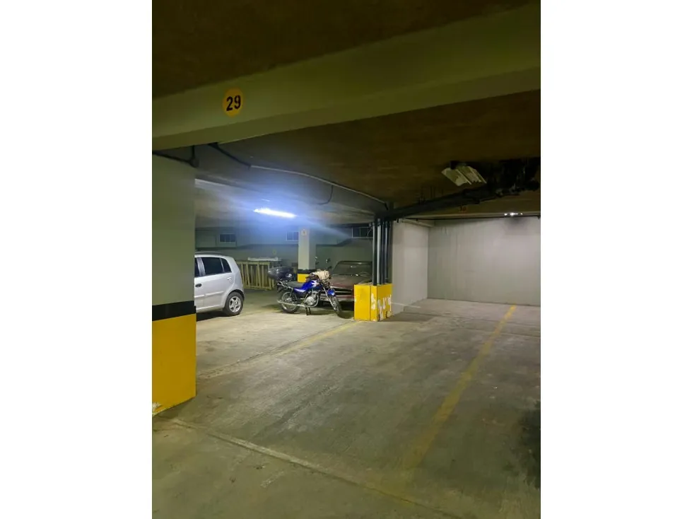 En Venta Apartamento en Valle Arriba. Baruta - Caracas - 38