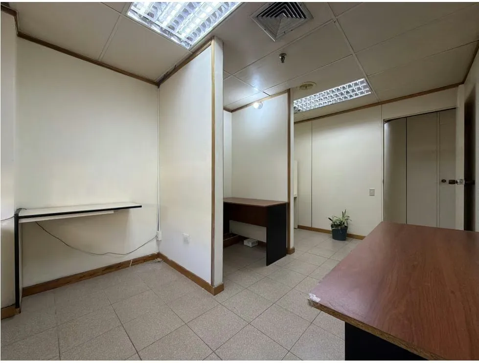 Alquilo oficina amoblada 50m2 Centro Profesional el Paraiso 8399 - 7
